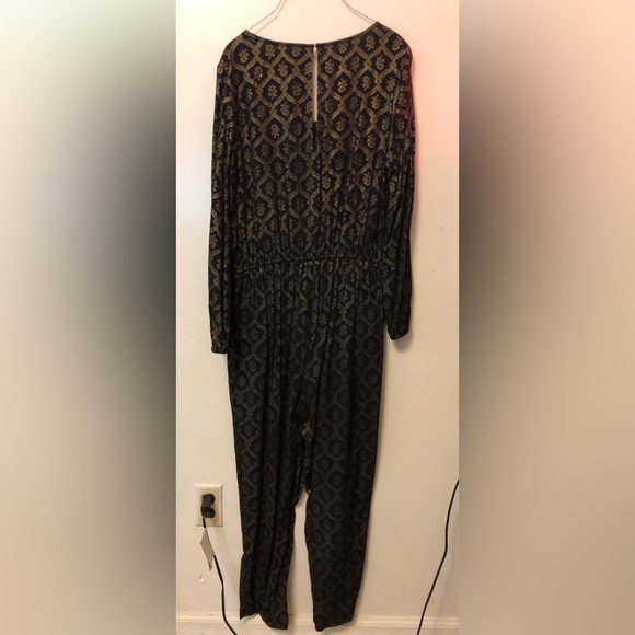 Old Navy gold and black shimmer Jumpsuit - Picture 5 of 8